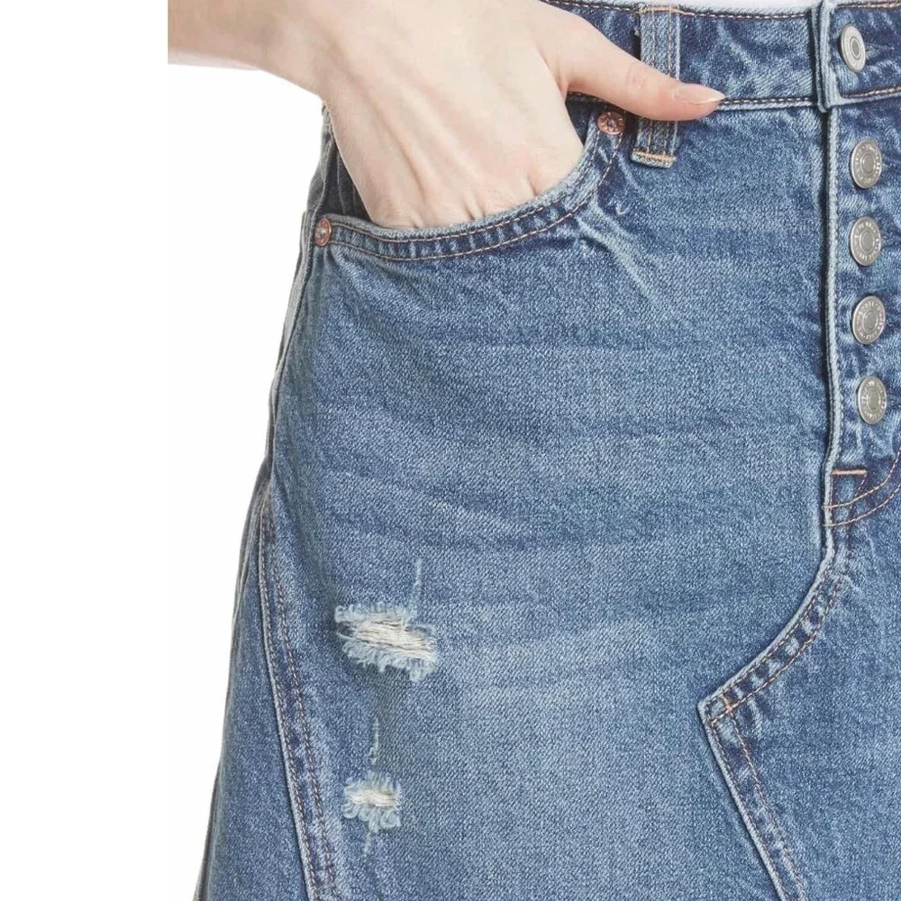 Free People Ripped 100% Cotton Denim Mini Skirt in Breezy Blue Sz. 26 Sz. 2